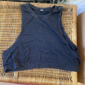 Black workout crop top